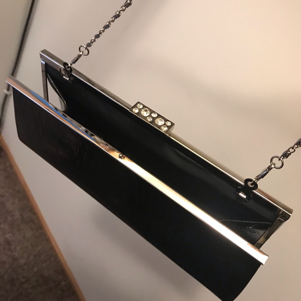 Purse - Picture 2 of 4